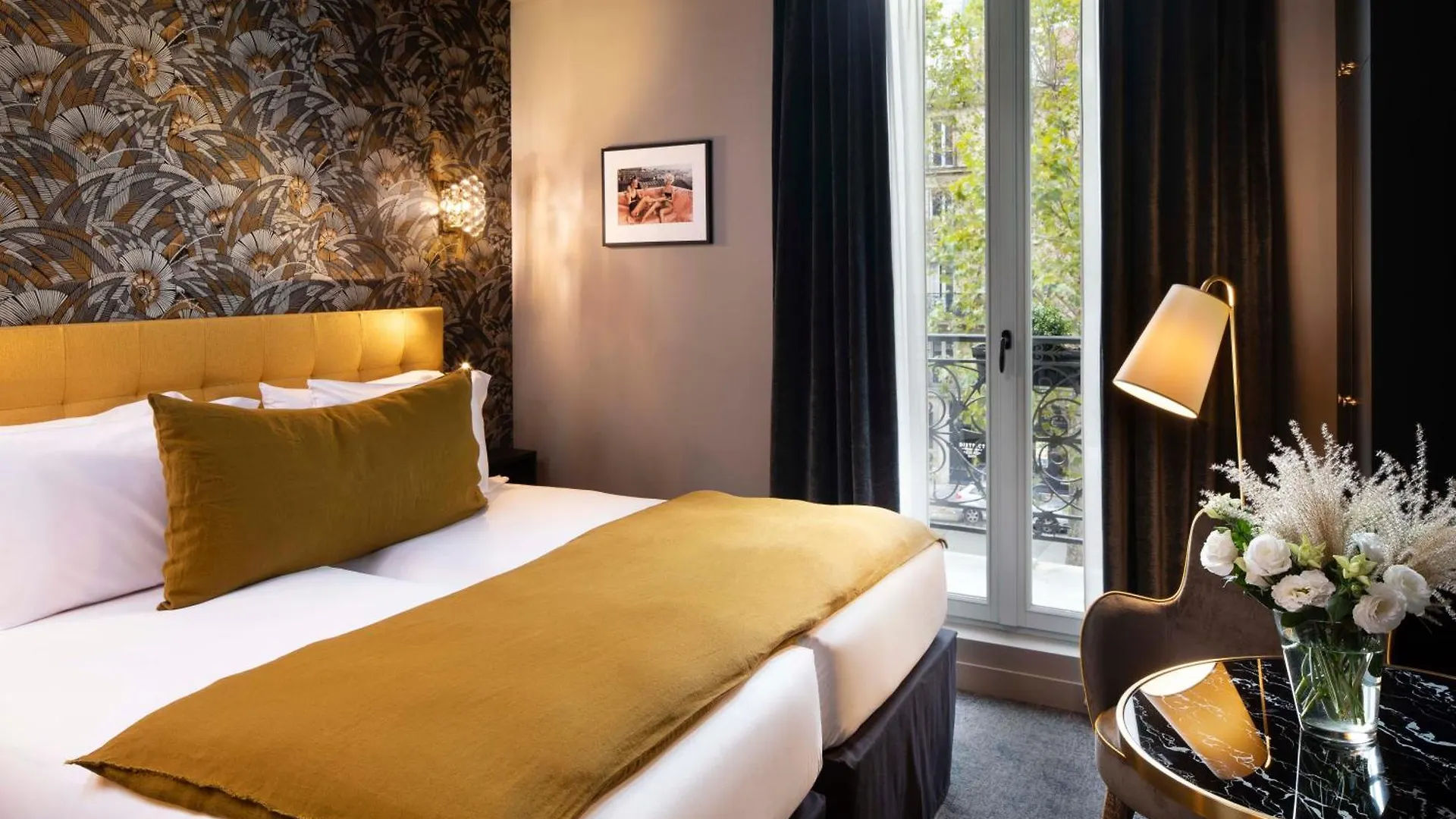 Rayz Eiffel Aparthotel Paris 3*,  França