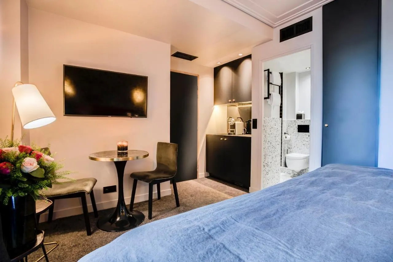 Rayz Eiffel Aparthotel Paris 3*,